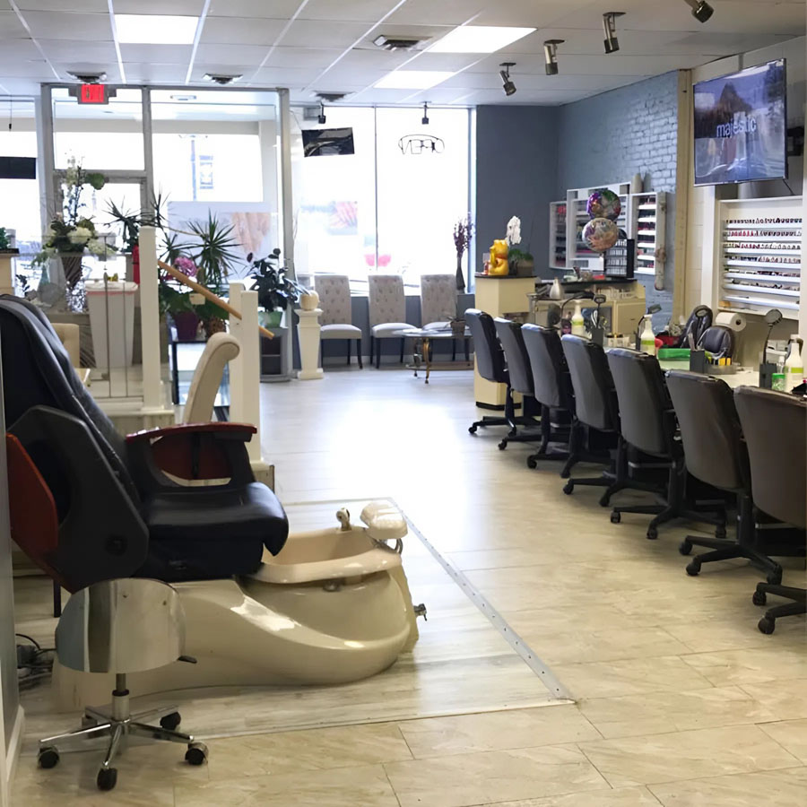 Sapphire Nails & Spa